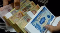 Thưởng Tết Đinh Dậu: Người nhận 1 tỷ đồng, người lĩnh 50.000