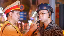 Phạt 40 triệu, tước GPLX 2 năm lái xe vi phạm nồng độ cồn