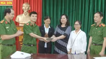 Nhặt được 120 triệu đồng, gia đình Trung úy CA tìm trả lại cho người bị mất