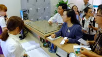 Bộ trưởng Y tế bất ngờ với phòng khám không có bác sĩ và bệnh án