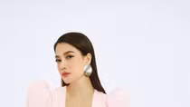  Trương Ngọc Ánh gợi cảm trong bộ sưu tập thời trang mới