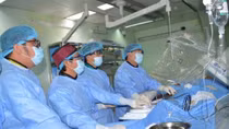 Áp dụng thành công kỹ thuật khoan mảng vữa động mạch vành 