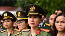 Người dân Hà Nội xúc động tiễn đưa Chủ tịch nước Trần Đại Quang