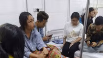 Lại thêm một nữ sinh bị đánh hội đồng phải nhập viện ở Quảng Ninh