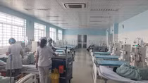Bệnh viện cấp quận "bắt tay" lo cho bệnh nhân chạy thận 