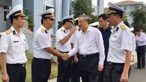 Chánh án TAND tối cao Nguyễn Hòa Bình thăm Lữ đoàn 682