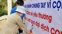 Thầy trò trường chuyên ở Phú Yên thiết lập “ATM gạo” hỗ trợ người nghèo