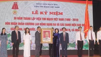 Viện Tim mạch Việt Nam đón nhận Huân chương Lao động hạng Ba 