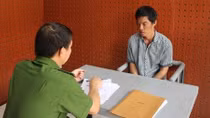 Dùng súng giải quyết mâu thuẫn bởi tiếng hát karaoke 