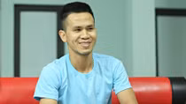 Khen thưởng thanh niên đỡ bé gái rơi từ tầng 12 chung cư