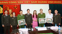 Giải đáp những thông tin "hot" nhất về lộ trình thay thế sổ hộ khẩu, CMND