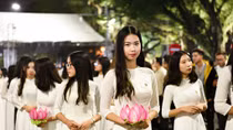 Tôn vinh phụ nữ Việt, quảng bá văn hóa truyền thống 