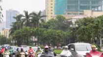 Người dân Thủ đô đón Tết dương lịch trong giá rét 