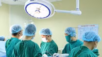 Bác sĩ Chợ Rẫy tới Kon tum hỗ trợ chữa bệnh 