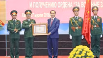 Trung tâm Nhiệt đới Việt – Nga đón nhận Huân chương Quân công hạng Ba