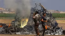 Trực thăng Mi-8 của Nga bị bắn rơi gần căn cứ không quân Hmeimim ở Syria