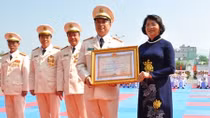 Cao đẳng CSND II và đón nhận Huân chương Bảo vệ Tổ quốc hạng Nhất