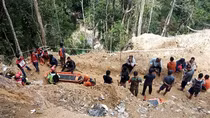 Sập mỏ khai thác vàng tại Indonesia, 9 người chết