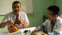 Ca mổ tim "lách qua cửa tử" cứu sống người phụ nữ bị nhiễm HIV