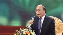 “Đời thiếu mẹ hiền, không phụ nữ - Anh hùng thi sĩ hỏi còn đâu?”