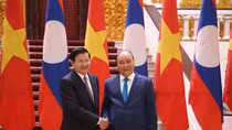 Thủ tướng Nguyễn Xuân Phúc chủ trì lễ đón Thủ tướng Lào 