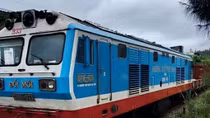 Một người đàn ông bị tàu hoả tông tử vong