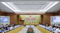 Khó khăn gấp đôi phải cố gắng gấp 3, không chùn bước, không bàn lùi
