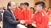 Thủ tướng biểu dương Đội tuyển Việt Nam thi đấu tự tin, quả cảm