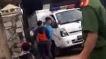  Hàng chục “con bạc” bị bắt khi đang say sưa sát phạt