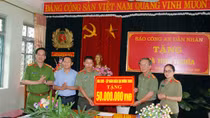 Chia sẻ khó khăn với những người lính nơi phên giậu Tổ quốc