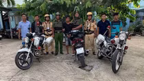 Công an bắt "nóng" tên trộm xe máy