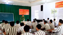 Những người thầy đặc biệt tại Trại giam Định Thành