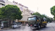 Phun khử khuẩn phố cổ Hà Nội
