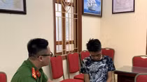 Anh em sinh đôi nghiện lên kế hoạch gây nhiều vụ cướp