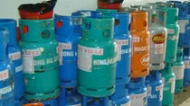 Giá gas giảm 33.000 đồng mỗi bình từ 1/12
