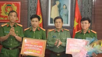 Khen thưởng vụ triệt phá đường dây số đề lớn tại Đà Nẵng