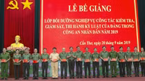 Bế giảng lớp bồi dưỡng nghiệp vụ kiểm tra, giám sát năm 2019