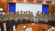 Xây dựng phong cách người CAND bản lĩnh, nhân văn, vì nhân dân phục vụ”