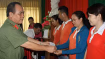 920 phần quà hỗ trợ công nhân Công ty Kwong Lung – Meko