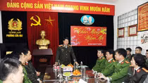 Thứ trưởng Bùi Văn Nam kiểm tra công tác tại Công an phường Cửa Nam
