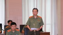 Sửa đổi Luật CAND để “Bộ tinh, tỉnh mạnh, huyện toàn diện, xã bám cơ sở”