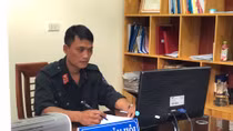 Cuộc trò chuyện cân não giữa Đại đội trưởng CSCĐ và đối tượng ôm lựu đạn cố thủ