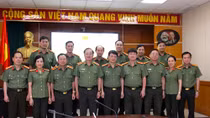 Thứ trưởng Nguyễn Văn Thành chỉ đạo các mặt công tác tại Cục Truyền thông CAND