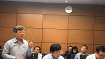 Cán bộ thuế chỉ đường cho doanh nghiệp trốn thuế để “chia quả”?