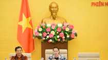 Chủ tịch Quốc hội: Phải làm sao để đồng bào dân tộc vượt ra được khỏi thôn bản