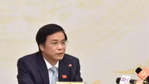 Quốc hội dành phút mặc niệm Thiếu tướng Nguyễn Văn Man, chia sẻ với miền Trung