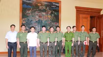 Đấu tranh phản bác hiệu quả những thông tin, quan điểm sai trái, thù địch
