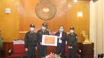 Trung đoàn CSCĐ Thủ đô ủng hộ hơn 38 triệu đồng phòng, chống dịch COVID-19