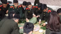 Xuân Đinh Dậu ấm áp với học viên An ninh trực Tết