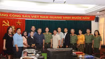 Đoàn đại biểu Bộ Thông tin, Văn hoá và Du lịch Lào thăm, làm việc tại Báo CAND